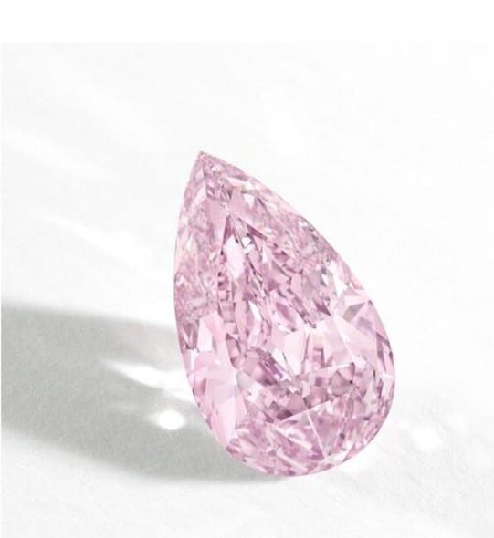 8.41-Carat Pear-shape Internally Flawless (IF) Fancy Vivid Purple-Pink Diamond (Est. HK$100 - 120 million / US$12.8 – 15.4 million*)
