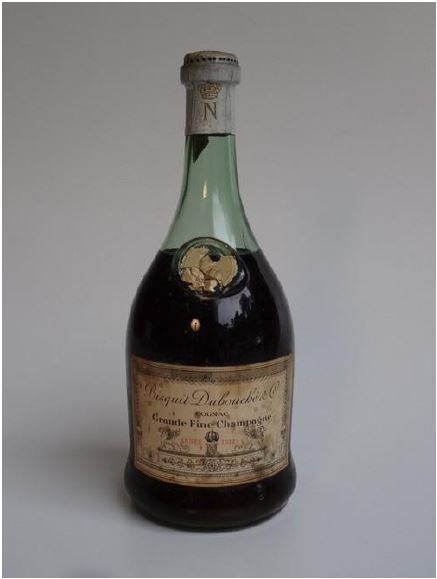 Cognac Grande Fine Champagne 1811 Bisquit Dubouché Estimation : Autour de 2 000 €
