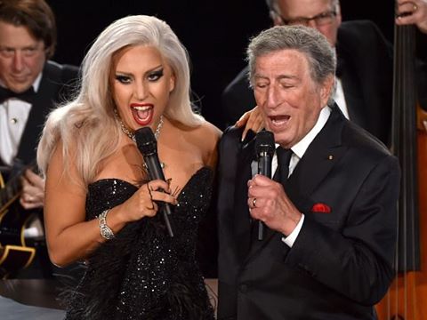 Lady Gaga e Tony Bennett sul palco dei Grammy Awards
