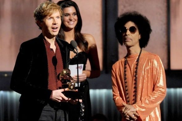 Beck premiato da Prince ai Grammy Awards