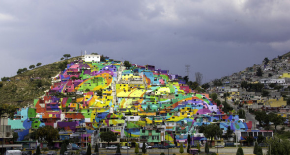 Foto: El MacroMural Barrio de Palmitas - Pachuca. Etapa de Color Finalizada y aun falta mas. Germen Nuevo Muralismo Mexicano