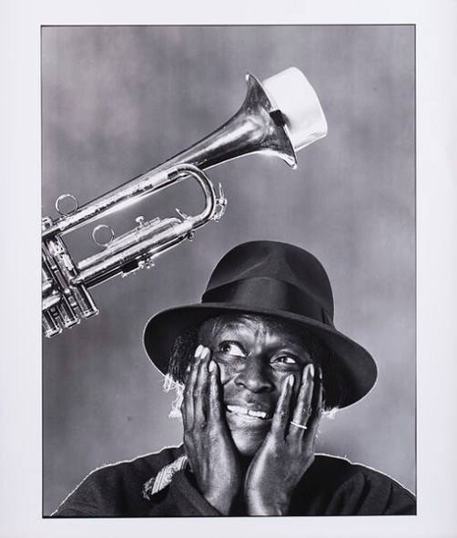 Giuseppe Pino Miles Davis, New York,1982 Stampa in bianconero ai sali d’argento su carta baritata 60,4 x 50,2 € 3.500 - 4.000