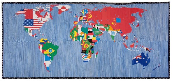 Mappa, 1989  Ricamo su tessuto  265,4×574 cm  Collezione Giordano Boetti,   Courtesy Fondazione Alighiero   e Boetti