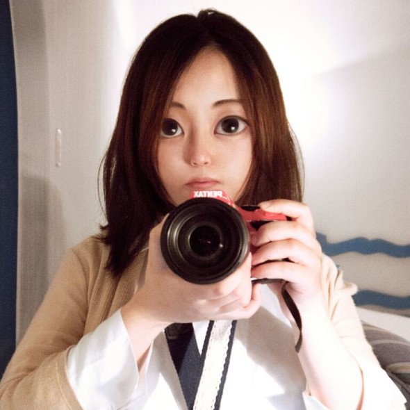 HITOMI MAEHASHI, Selfie_01, 2015, Print on Plexiglass, 33,3cm x 33,3cm