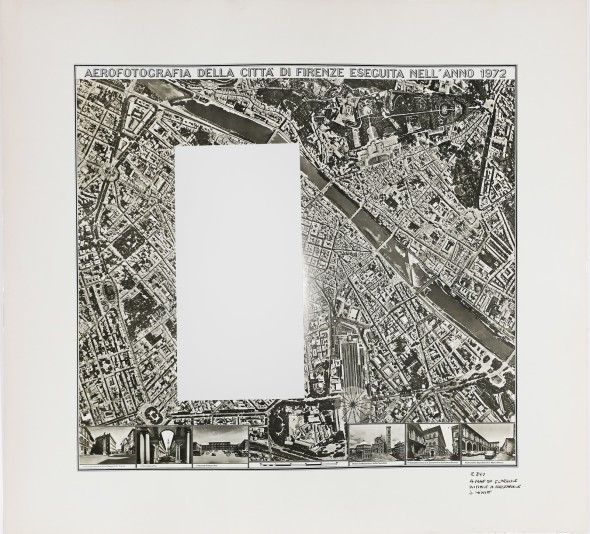 SOL LEWITT (1928 - 2007) R847  a map of Florence without a rectangle. 1976 Intervento su fotografia 70,00 x 64,00 Stima: 8.000,00 € - 12.000,00 € Base d’asta: 4.000,00 € 