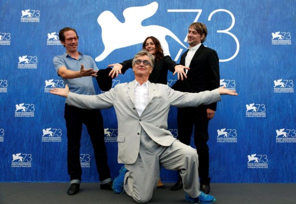 Wim Wenders e il cast del film, Venezia 73
