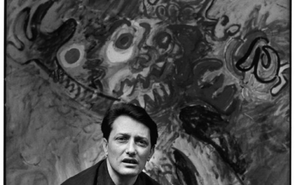 Tancredi Parmeggiani fotografato da Ugo Mulas nel 1961 Peggu Guggenheim Venezia Retrospettiva ArtsLife