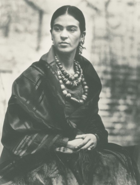 Edward Weston Frida Kahlo, 1930 Stampa alla gelatinad’argento, 53x42 cm Courtesy of Throckmorton Fine Art Inc., New York, USA Edward Weston by SIAE 2016 Foto di Gerardo Suter