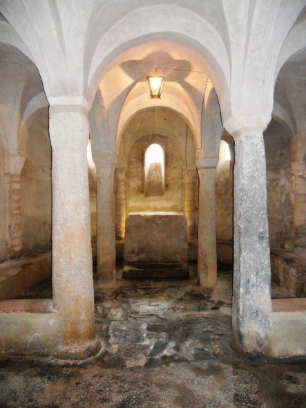 10. Noli (SV) - Chiesa di San Paragorio, cripta [foto Associazione Amici di San Paragorio]