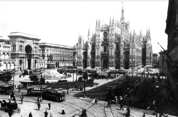 Milano Duomo Palme