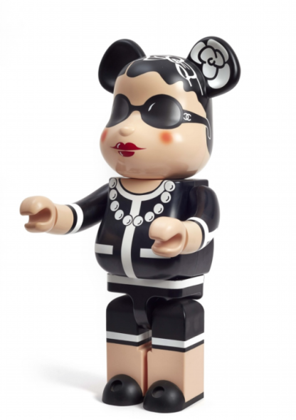 Poupée Be@rbrick no. 989 for Chanel, circa 2006 PVC, printed coloured decor. Limited edition of 1000 pieces, designed by Karl Lagerfeld as shop window decoration, produced by MediCom Toy Inc. The reverse printed Chanel No. 989. In the original box with CC label. H 72 cm, box (with signs of wear) 79 cm x 41.5 cm x 31.5 cm.