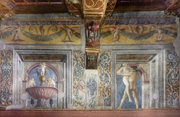 Sala fatiche di Ercole, Affreschi parete con Ercole e Anteo (prima del restauro) Photo credit: M.Benedetti - A.Corrao