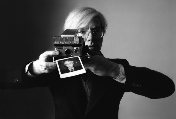 Oliviero Toscani, Andy Warhol per Polaroid 1975, “L’Uomo Vogue”, Italia, 1975 © Studio Toscani