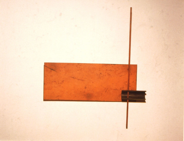 Ettore Colla, rilievo rosso con astas verticale_1966  Museo Villa Croce Genova.