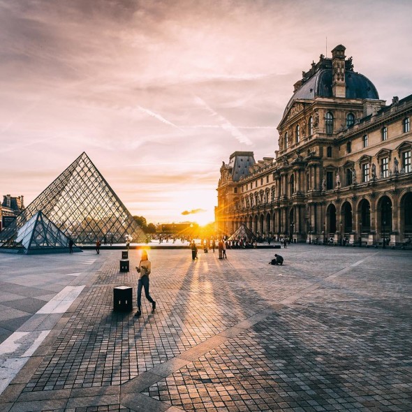 Louvre Instagram