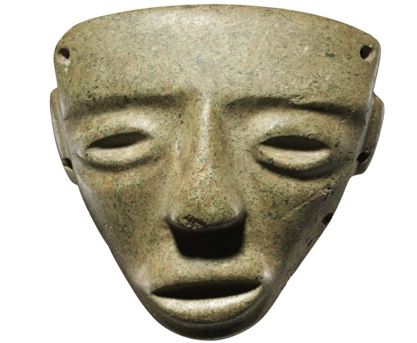 Maschera antropomorfa Cultura pre-Teotihuacan, 400-100 a.C., Pietra dura di colore grigio, Venezia, Collezione Ligabue