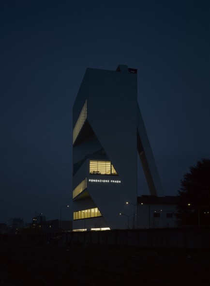 La Torre della Fondazione Prada, a Milano