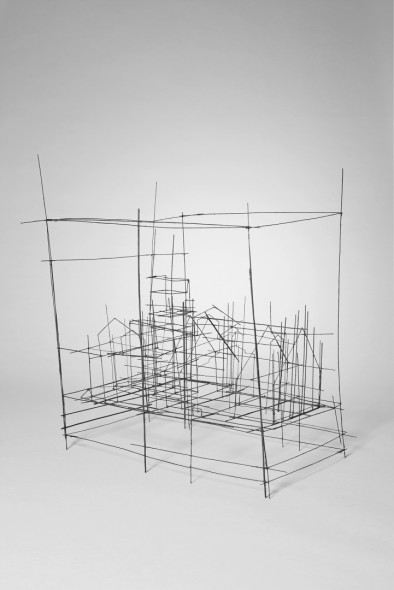 Isabella Angelantoni Geiger - Duomo, 2016 - Ferro, filo di cotone, carta, acrilico - 63x45x63 cm - Courtesy 29 ARTS IN PROGRESS gallery