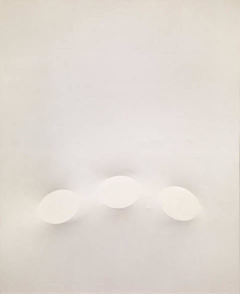 TURI SIMETI  (Alcamo 1929)  3 ovali bianchi  acrilice e smalto su tela sagomata, cm 150x120  sul retro: firmato e datato  eseguito nel 1992