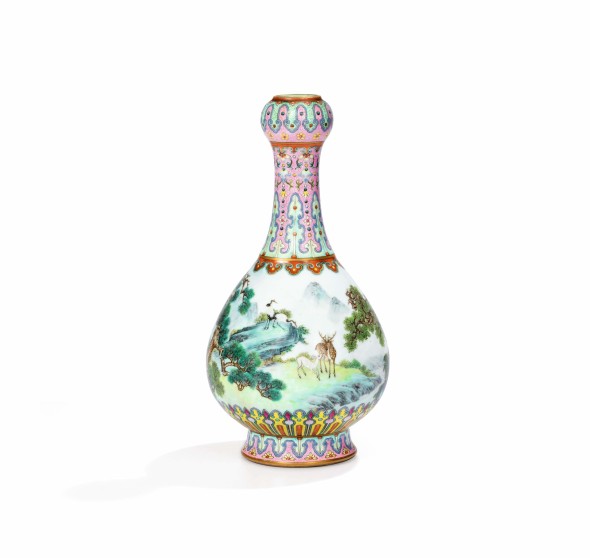 A unique Imperial 18th century ‘Yangcai’ Famille-Rose porcelain vase, bearing a mark from the reign of the Qianlong Emperor (r. 1736-1795).  £430,000 – 610,000 (€500,000 – 700,000 / US$ 600,000 – 850,000 / HK$4.8-6.7 million). 