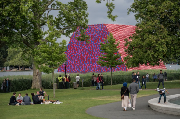 Christo and Jeanne-Claude The London Mastaba, Serpentine Lake, Hyde Park 2016 - 2018 © Christo Photo: Wolfgang Volz