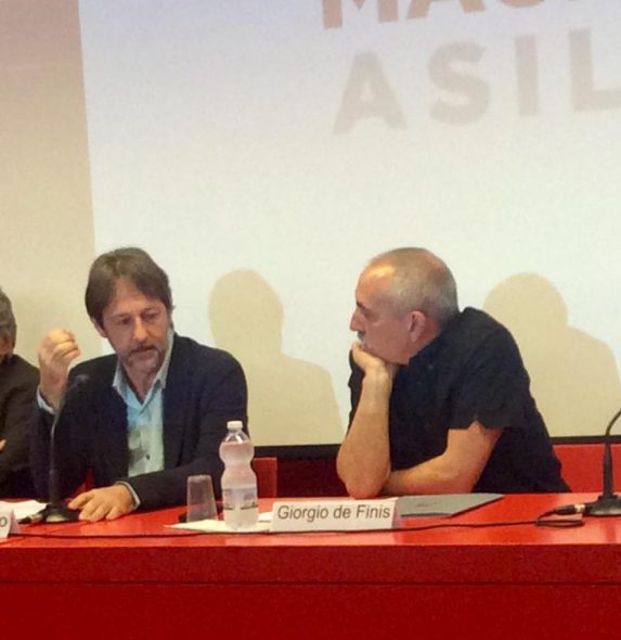 Luca Bergamo e Giorgio De Finis durante la conferenza stampa al Macro
