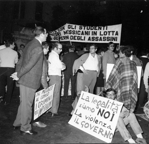 1968: un anno;Dimostrazione comunista per il Messico (e Congo) 11/10/1968