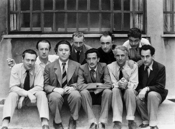 Tristan Tzara, Paul Éluard, André Breton, Hans Arp, Salvador Dalí, Yves Tanguy, Max Ernst, René Crevel e Man Ray