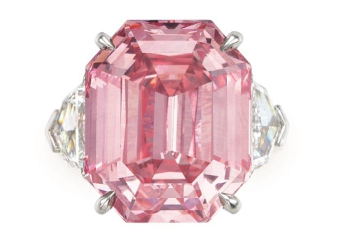 The Winston Pink Legacy. Diamante rosa venduto da Christie's a Ginevra.