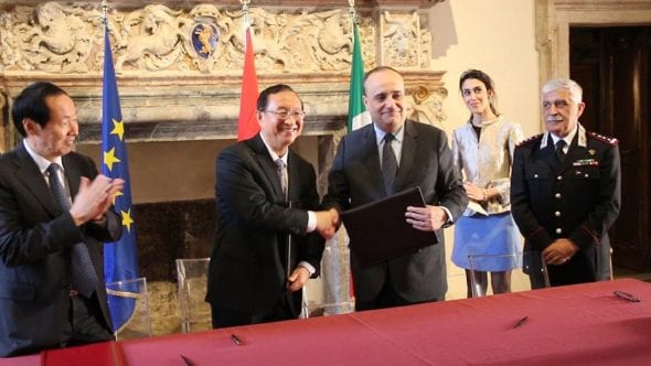 Alberto Bonisoli, ha incontrato il Ministro della Cultura della Repubblica Popolare Cinese, Luo Shugang.