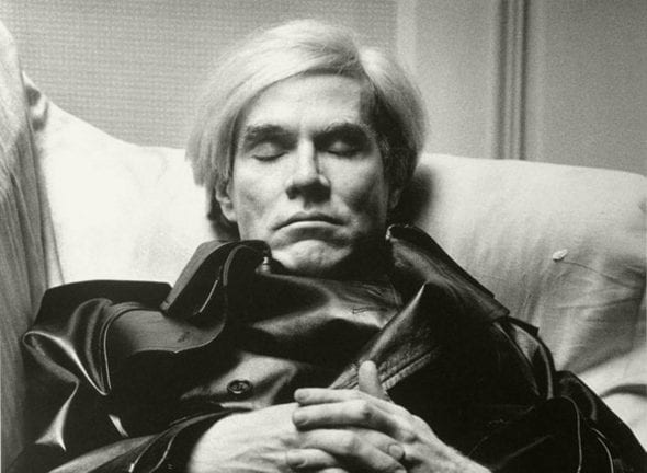 Andy Warhol ritratto da Newton per Vogue Uomo, 1974 © Helmut Newton Foundation, Berlin