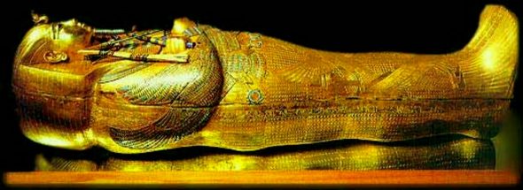 Il sarcofago dorato di Tutankhamon