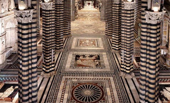 La navata centrale del Duomo di Siena