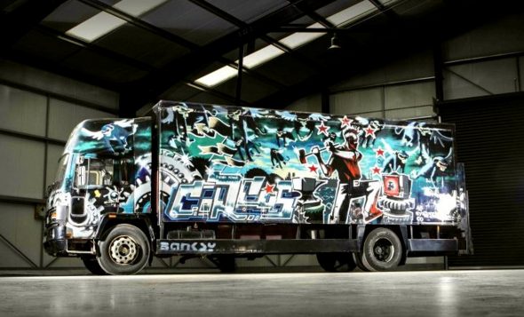 Il camion griffato Banksy in asta da Bonhams