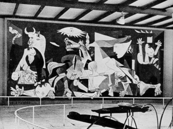 Foto Dora Maar. Museo Nacional Centro de Arte Reina Sofia, Madrid | Guernica all'Esposizione Internazionale di Parigi del 1937