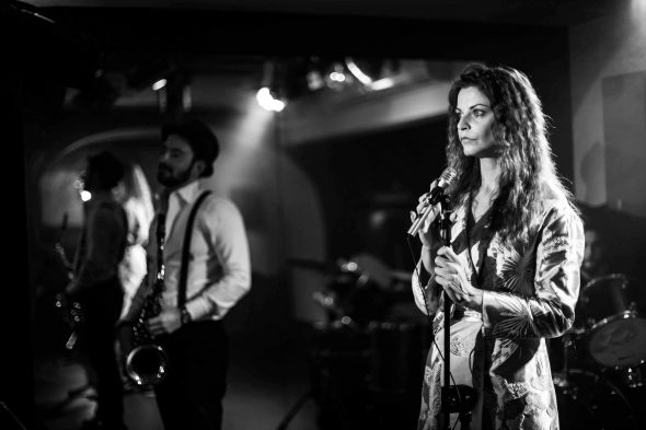 Tiziana De Giacomo - un silenzio assordante