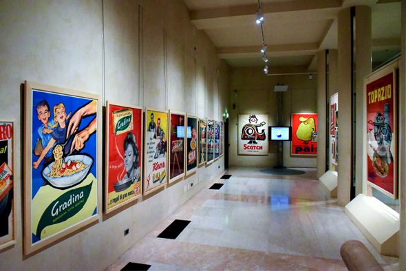 Panoramica mostra CAROSELLO. Pubblicità e televisione, Fondazione Magnani Rocca. Fotografie di Giovanni Amoretti