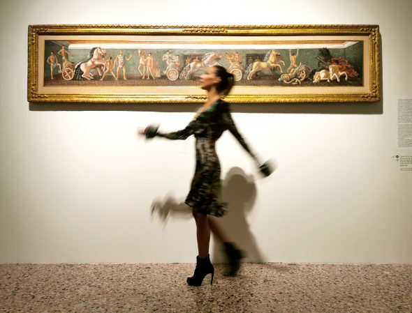 #SELFIEADARTE “DECHIRICORSA” #GiorgioDeChirico Corsa di cavalli nella stanza, 1938 #DeChiricoMilano @PalazzoReale #Milano @CleliaPatella