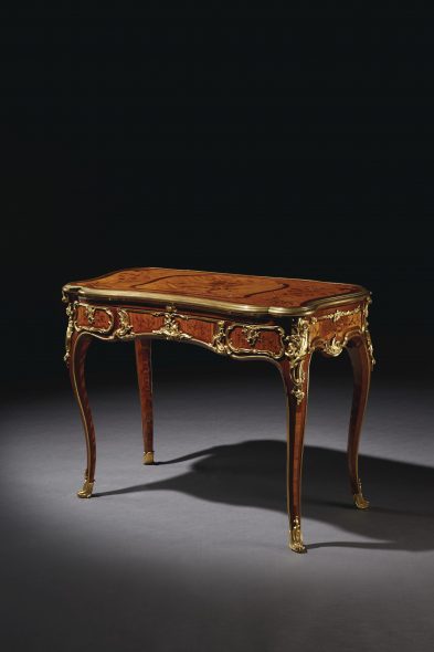 Christie's Classical Week New York 2019 Bernard II Van Risenburgh, scrittoio intarsiato, 1745-1750, stimato 00.000-500.000$