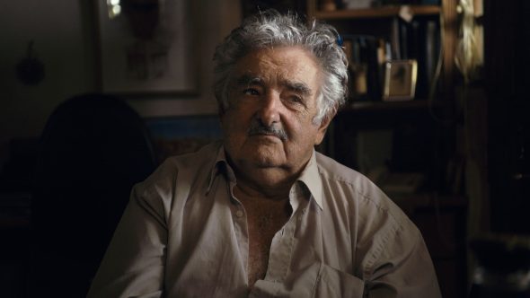 Emir Kusturica racconta Pepe Mujica: leader politic, guerrigliero, sognatore. Al cinema dal 13 al 16 ottobre