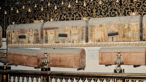 Sarcofagi nella basilica di San Domenico Maggiore (unipi)