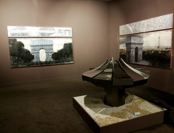 Guy Pieters Gallery, Christo - L'Arc de Triomphe, Wrapped