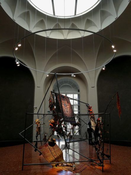 Mike Nelson, Amnesiac Shrine or Monumental sculpture to publyck mourning, 2006, Collezione Giuliani, Roma. Foto Artslife