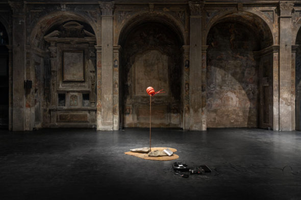 The End, Michael Dean, ex chiesa di San Paolo Converso, Milano, veduta dell'installazione