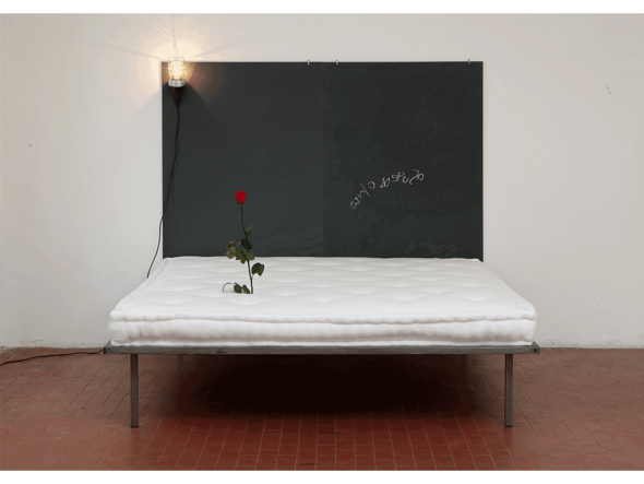 Pier Paolo Calzolari, 'Senza titolo,' 1972-1975, Blackboard, bed, rose and lamp, 160 x 180 x 190 cm, Edizioni Multipli - Torino, edition of 15 © Pier Paolo Calzolari